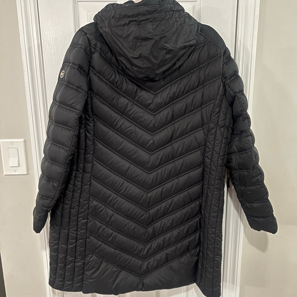 Michael Kors Women's Black Packable Down Jacket - Picture 3 of 4